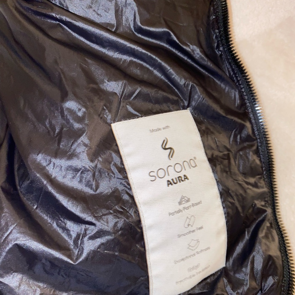 Calvin Klein Red Puffer Jacket Size XL - Picture 3 of 16